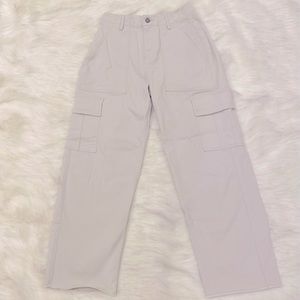 Hollister Small woman’s pants / light cream color